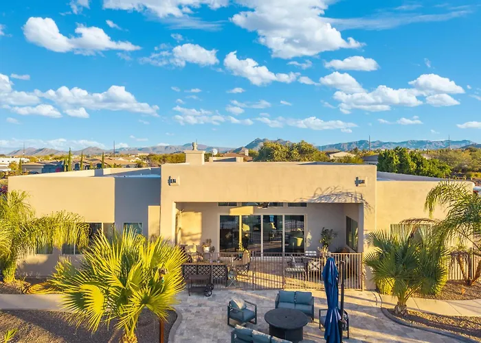 5br Spacious Luxury Retreat Pool Views Games Cave Creek