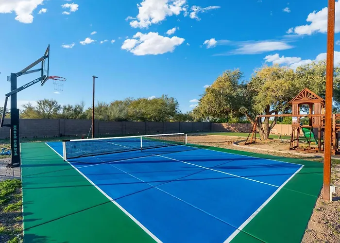 5br Spacious Luxury Retreat Pool Views Games Holiday home